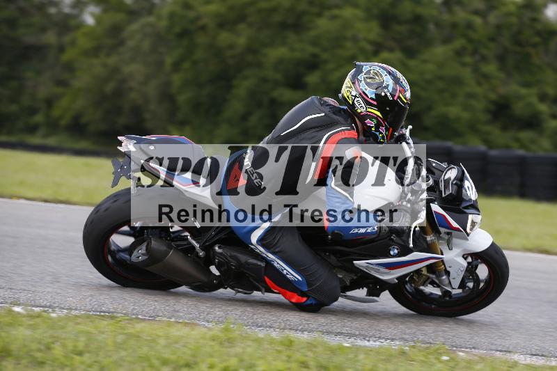 /Archiv-2024/29 12.06.2024 MOTO.CH Track Day ADR/Gruppe rot/25